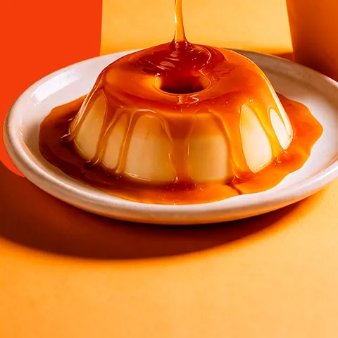 Pudim com calda de caramelo